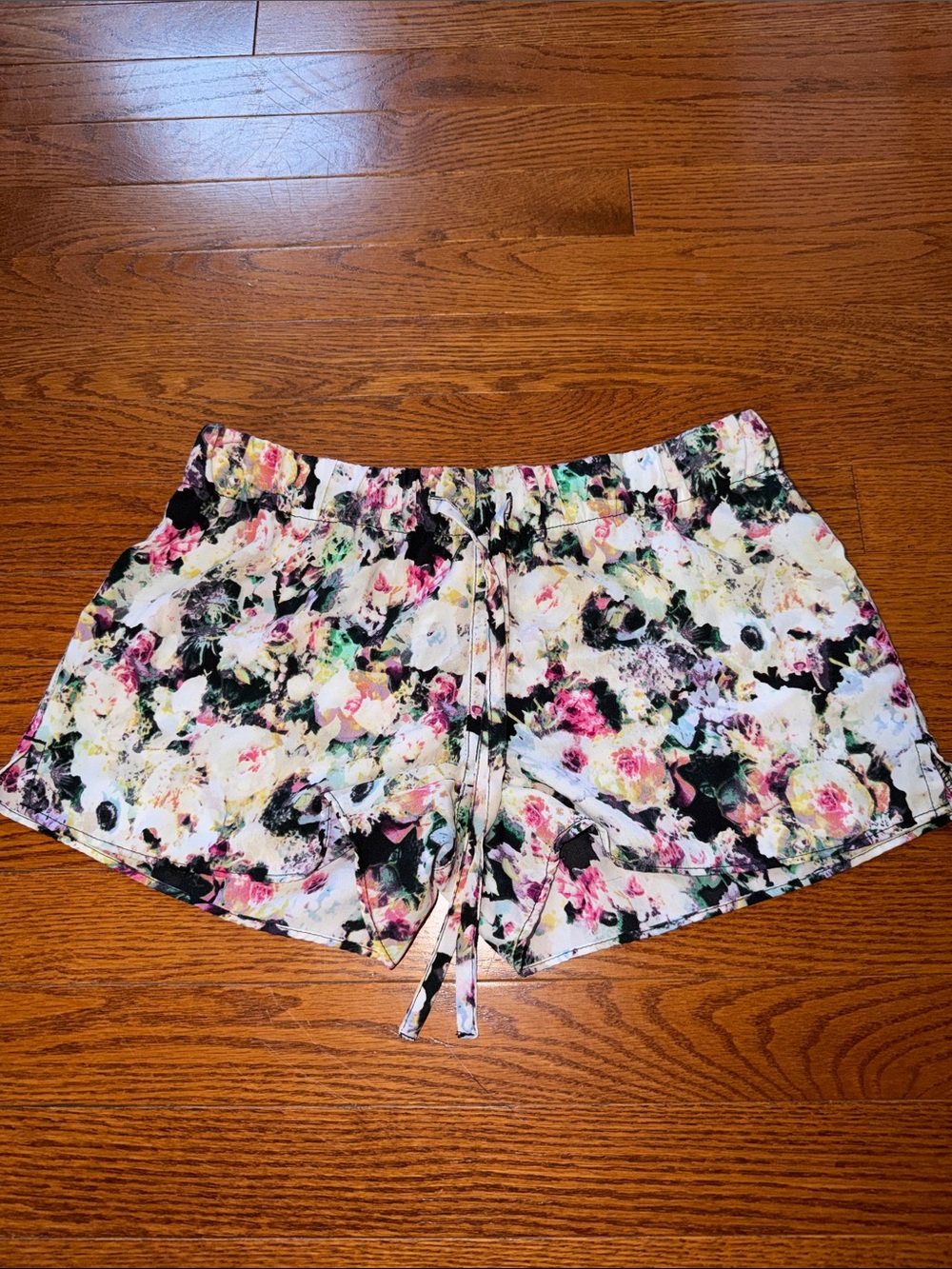 Xhilaration White Floral Drawstring Athletic Shorts